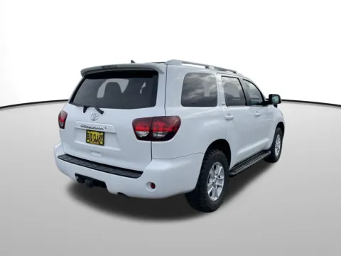 Another view of 2018 Toyota Sequoia SR5 for sale in Union Gap, WA at Bud Clary Toyota of Yakima