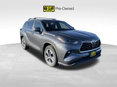 Red 2024 Toyota Highlander Hybrid XLE for sale in Union Gap, WA