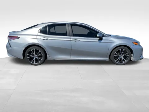 Photos of 2019 Toyota Camry SE for sale in Union Gap, WA at Bud Clary Toyota of Yakima