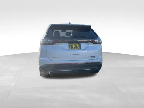 More photos of 2018 Ford Edge Titanium at Bud Clary Toyota of Yakima, WA