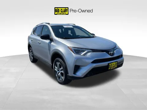 Silver 2018 Toyota RAV4 LE for sale in Union Gap, WA