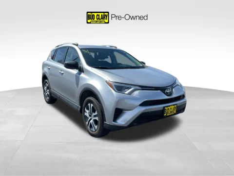 Silver 2018 Toyota RAV4 LE for sale in Union Gap, WA