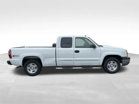 Photos of 2004 Chevrolet Silverado 1500 Z71 for sale in Union Gap, WA at Bud Clary Toyota of Yakima