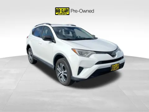 White 2018 Toyota RAV4 LE for sale in Union Gap, WA