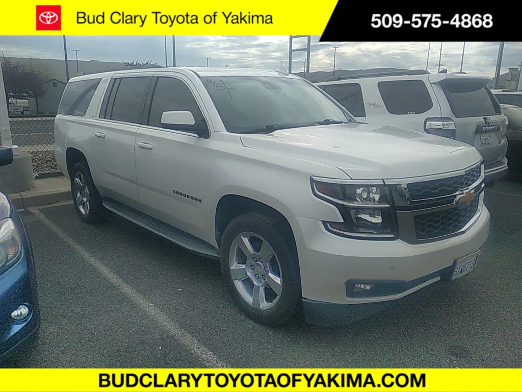 White 2016 Chevrolet Suburban Lt for sale in Union Gap, WA