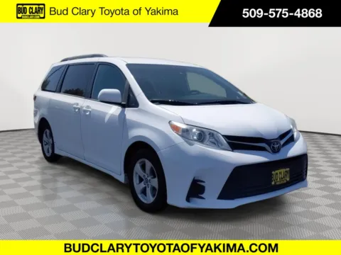 White 2020 Toyota Sienna LE Mobility for sale in Union Gap, WA