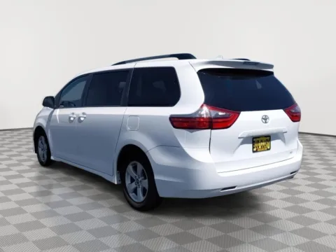 More photos of 2020 Toyota Sienna LE Mobility at Toyota of Yakima, WA