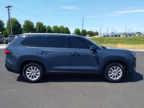 Photos of 2024 Toyota Grand Highlander Hybrid XLE for sale in Union Gap, WA at Toyota of Yakima