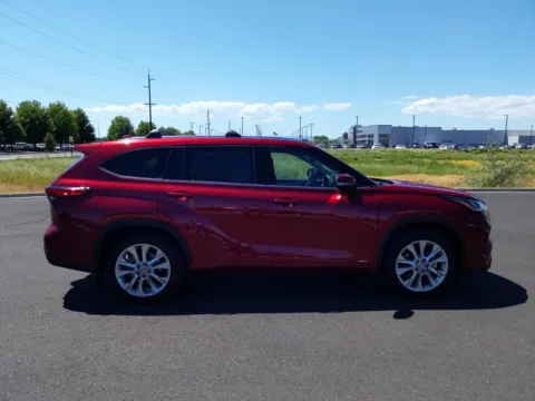 Photos of 2022 Toyota Highlander Hybrid Limited for sale in Union Gap, WA at Toyota of Yakima