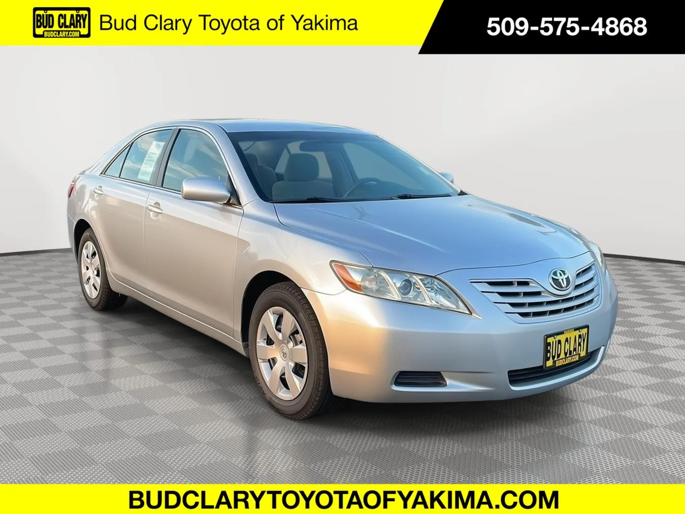 Silver 2008 Toyota Camry XLE for sale in Union Gap, WA