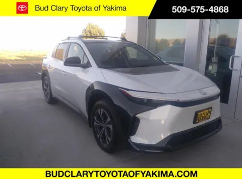 White 2025 Toyota bZ4X XLE for sale in Union Gap, WA