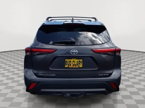 More photos of 2020 Toyota Highlander XLE at Toyota of Yakima, WA