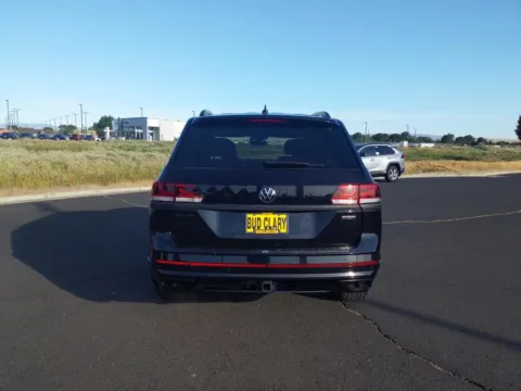 More photos of 2021 Volkswagen Atlas 3.6L V6 SEL Premium R-Line at Toyota of Yakima, WA