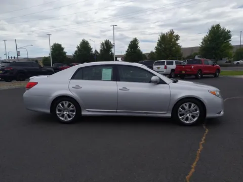 Photos of 2011 Toyota Avalon Limited for sale in Union Gap, WA at Toyota of Yakima