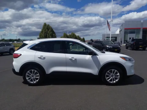 Photos of 2022 Ford Escape SE for sale in Union Gap, WA at Toyota of Yakima