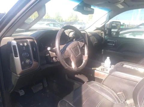 More photos of 2018 GMC Sierra 3500HD Denali at Toyota of Yakima, WA