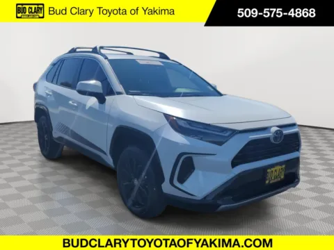 White 2022 Toyota RAV4 Hybrid SE for sale in Union Gap, WA
