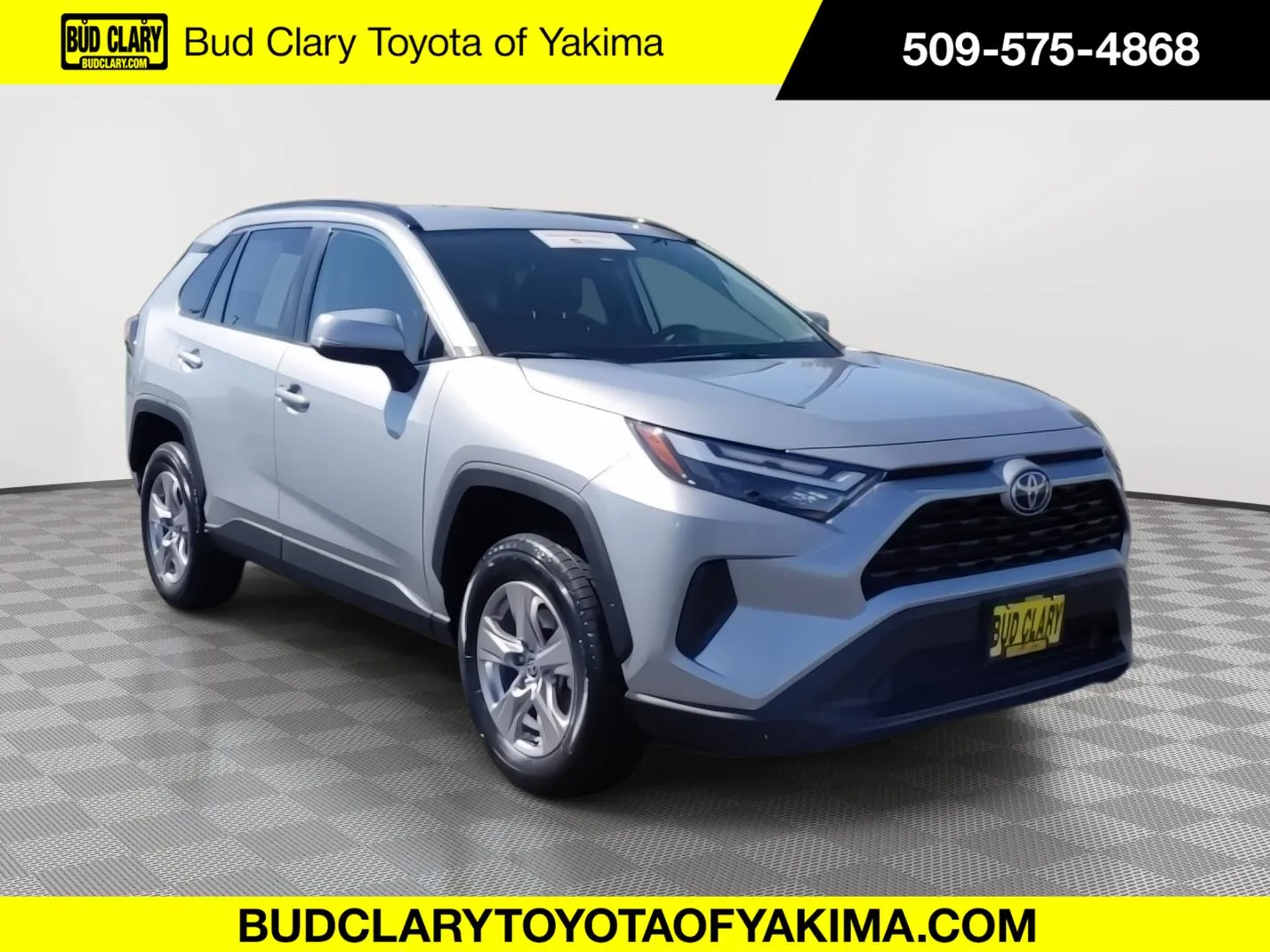 Silver 2022 Toyota RAV4 XLE for sale in Union Gap, WA