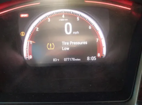 More photos of 2020 Honda Civic Si Sedan Si w/Summer Tires at Toyota of Yakima, WA