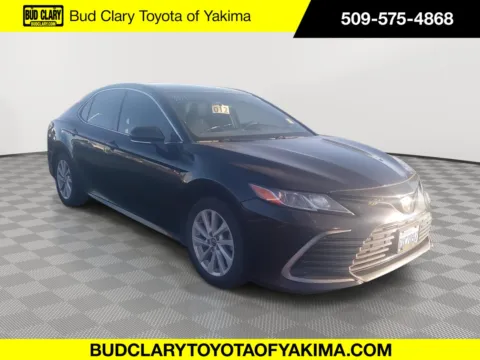 Black 2021 Toyota Camry LE for sale in Union Gap, WA