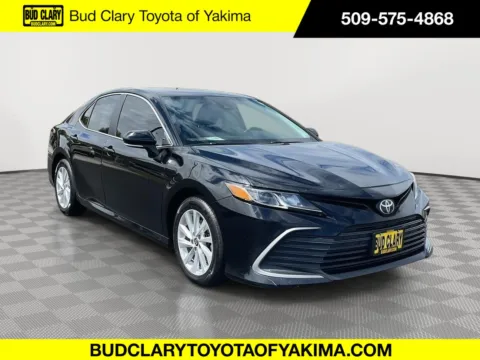 Black 2021 Toyota Camry LE for sale in Union Gap, WA