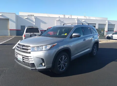 Another view of 2017 Toyota Highlander XLE for sale in Union Gap, WA at Toyota of Yakima