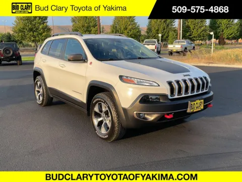 White 2015 Jeep Cherokee Trailhawk for sale in Union Gap, WA