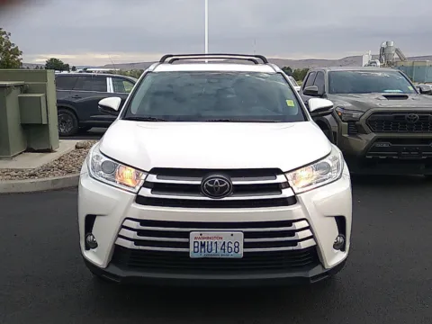 More photos of 2018 Toyota Highlander XLE at Toyota of Yakima, WA