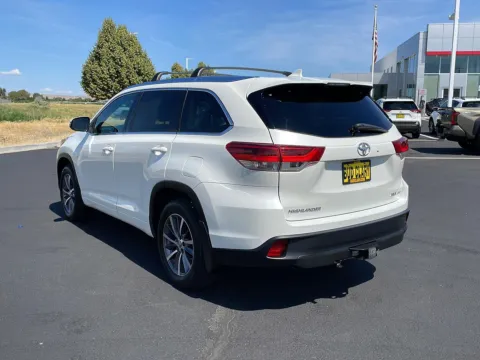 More photos of 2018 Toyota Highlander XLE at Toyota of Yakima, WA