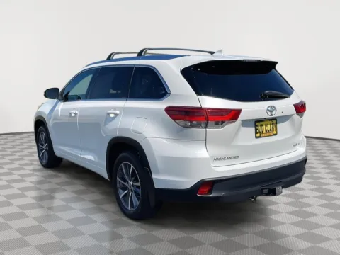 More photos of 2018 Toyota Highlander XLE at Toyota of Yakima, WA