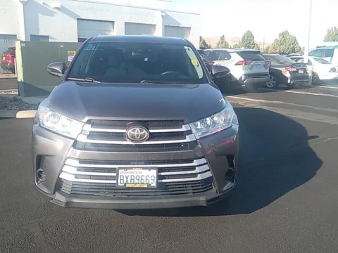 Another view of 2019 Toyota Highlander Le for sale in Union Gap, WA at Toyota of Yakima