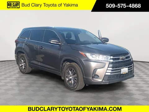 Gray 2019 Toyota Highlander LE for sale in Union Gap, WA