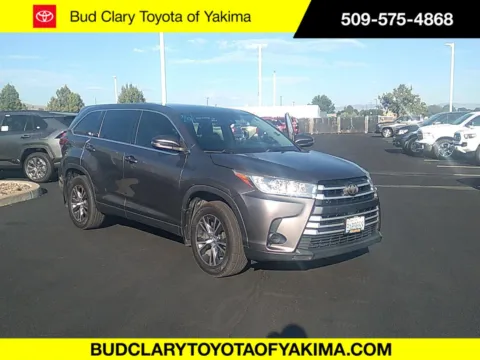 Gray 2019 Toyota Highlander Le for sale in Union Gap, WA