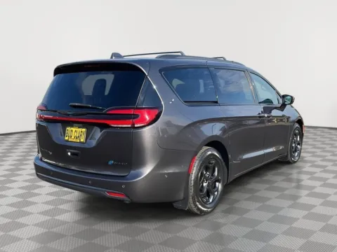 Another view of 2021 Chrysler Pacifica Hybrid Touring L for sale in Union Gap, WA at Toyota of Yakima