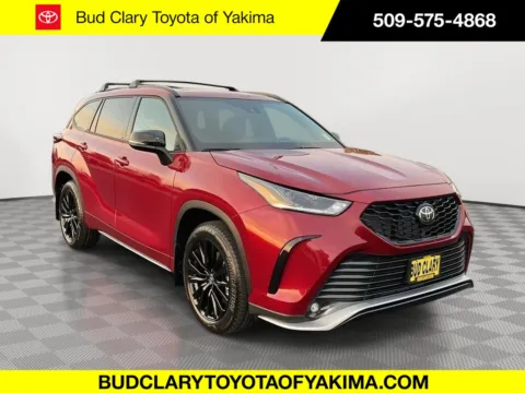 Red 2025 Toyota Highlander XSE for sale in Union Gap, WA