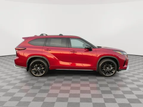 Photos of 2025 Toyota Highlander XSE for sale in Union Gap, WA at Toyota of Yakima