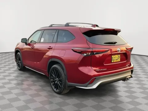 More photos of 2025 Toyota Highlander XSE at Toyota of Yakima, WA