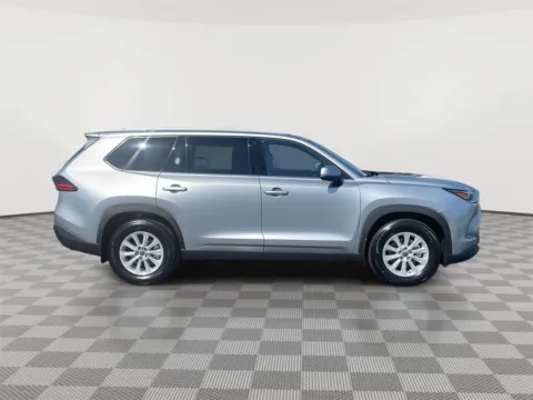 Photos of 2025 Toyota Grand Highlander XLE for sale in Union Gap, WA at Toyota of Yakima
