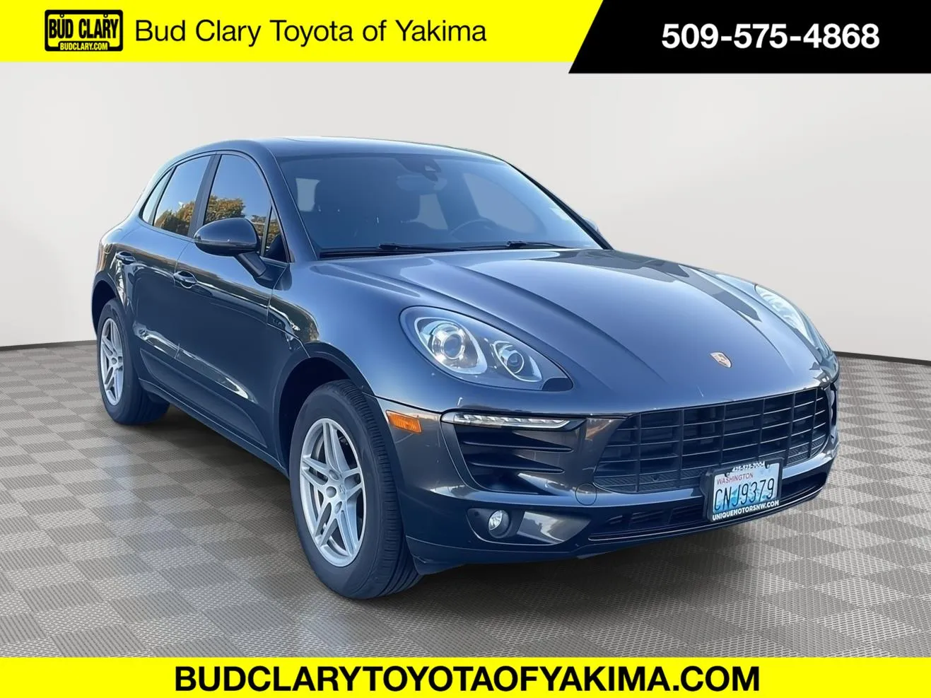 Gray 2018 Porsche Macan for sale in Union Gap, WA