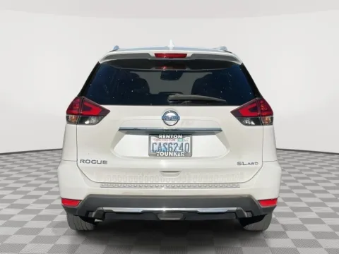 More photos of 2018 Nissan Rogue SL at Toyota of Yakima, WA