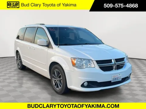 White 2017 Dodge Grand Caravan SXT for sale in Union Gap, WA