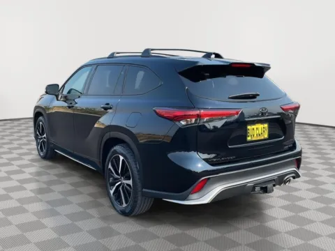 More photos of 2022 Toyota Highlander XSE at Toyota of Yakima, WA
