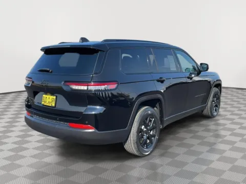 Another view of 2024 Jeep Grand Cherokee L Altitude for sale in Union Gap, WA at Toyota of Yakima