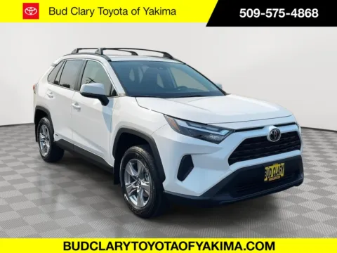 White 2025 Toyota RAV4 Hybrid XLE for sale in Union Gap, WA