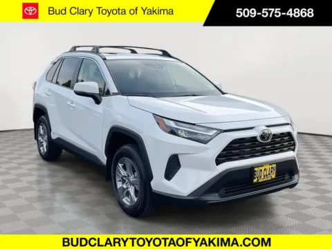 White 2025 Toyota RAV4 Hybrid XLE for sale in Union Gap, WA
