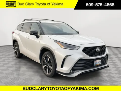 White 2022 Toyota Highlander XSE for sale in Union Gap, WA