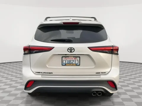 More photos of 2022 Toyota Highlander XSE at Toyota of Yakima, WA