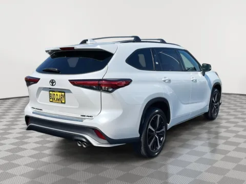 Another view of 2022 Toyota Highlander XSE for sale in Union Gap, WA at Toyota of Yakima