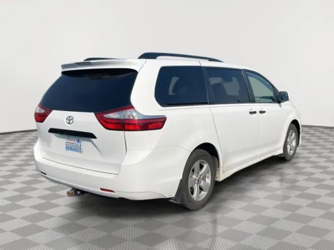 Another view of 2019 Toyota Sienna L for sale in Union Gap, WA at Toyota of Yakima