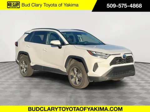 White 2024 Toyota RAV4 Hybrid XLE for sale in Union Gap, WA